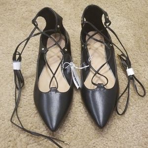 NWT Black Leather Lace Up Pointy Flats Sz 8